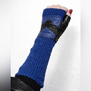 RUNWAY NY Genuine Leather Long Knit Fingerless Gloves Arm Warmers Blue Black
